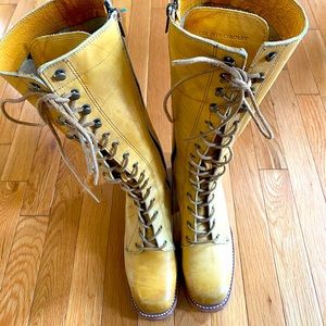 Frye Veronica tall combat boot color: banana 8.5